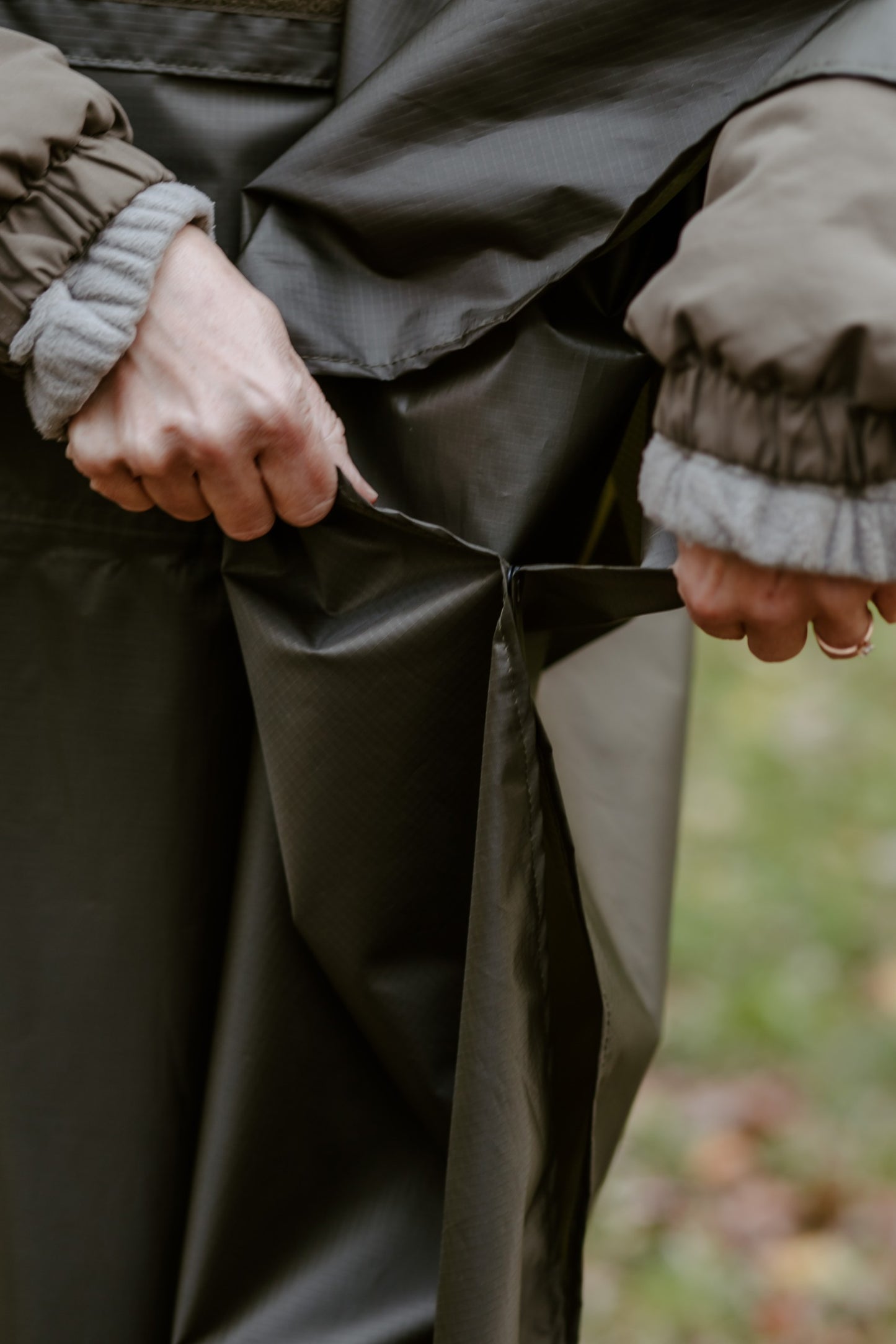 Palapinsiaustė / lietpaltis–pončas